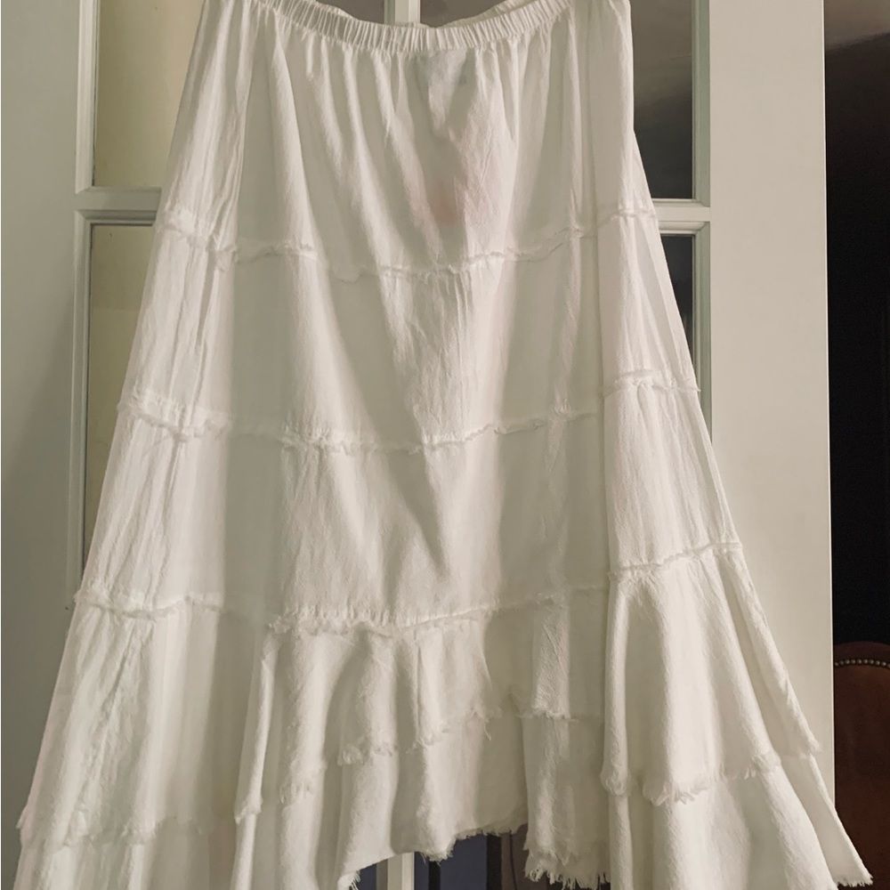 Elegant White Tiered Skirt